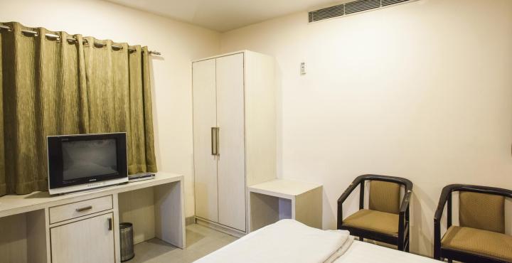 Hotel Tulsi Exotic Бопал Екстериор снимка