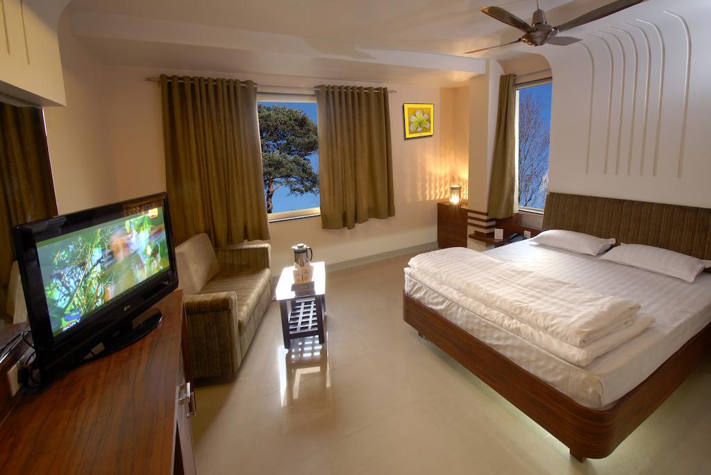Hotel Tulsi Exotic Бопал Стая снимка