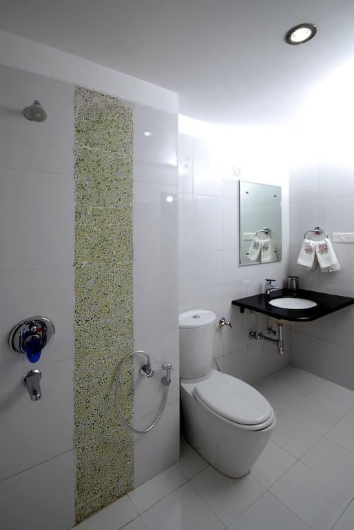 Hotel Tulsi Exotic Бопал Стая снимка
