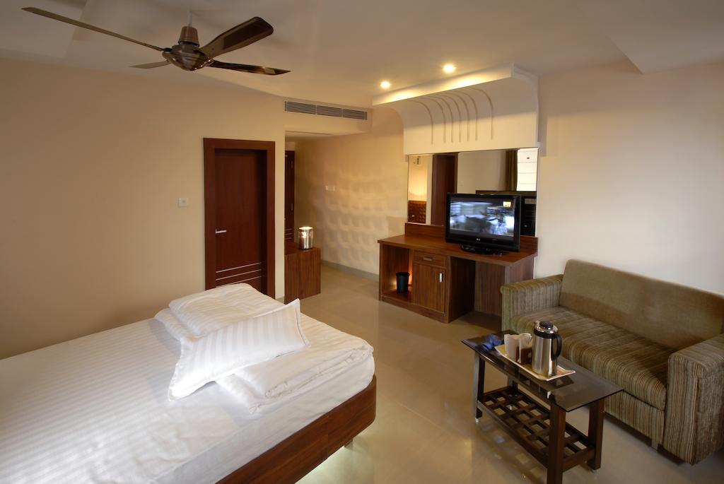 Hotel Tulsi Exotic Бопал Стая снимка