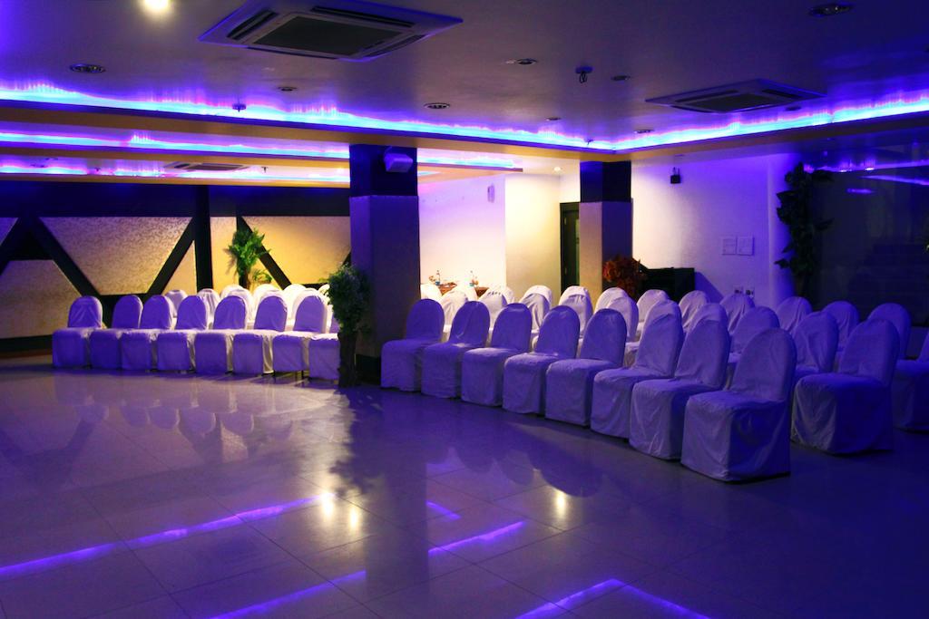 Hotel Tulsi Exotic Бопал Екстериор снимка